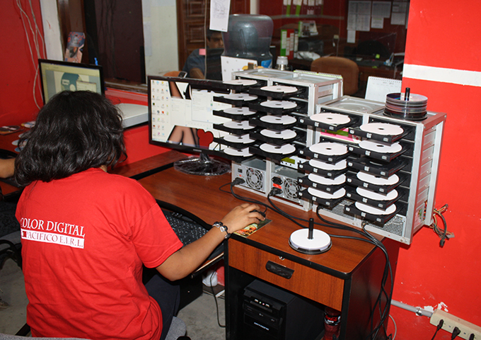 servicio de duplicado y grabado de CD/DVD